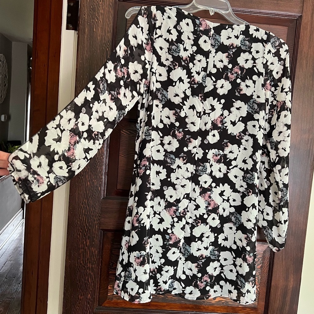 Floral Sheer Long Sleeve Dress - Picture 3 of 7